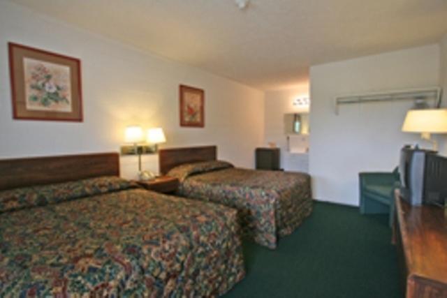 Hotel Lake Anna Glenora Camera foto